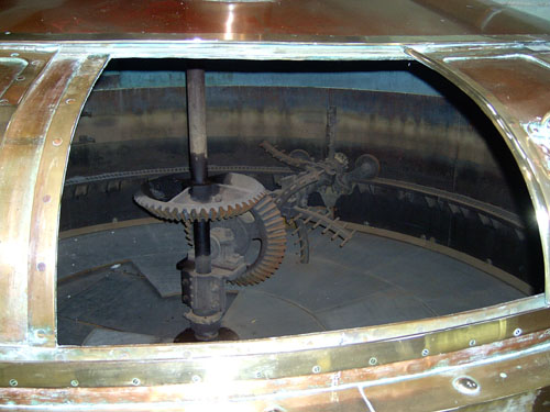 Maischbottich (mash tun) der Dallas Dhu Destillerie, 52kB